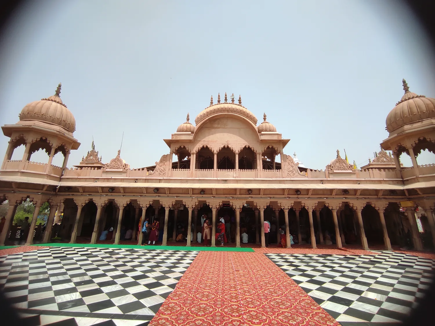 Shri Radha Rani Mandir, Raval