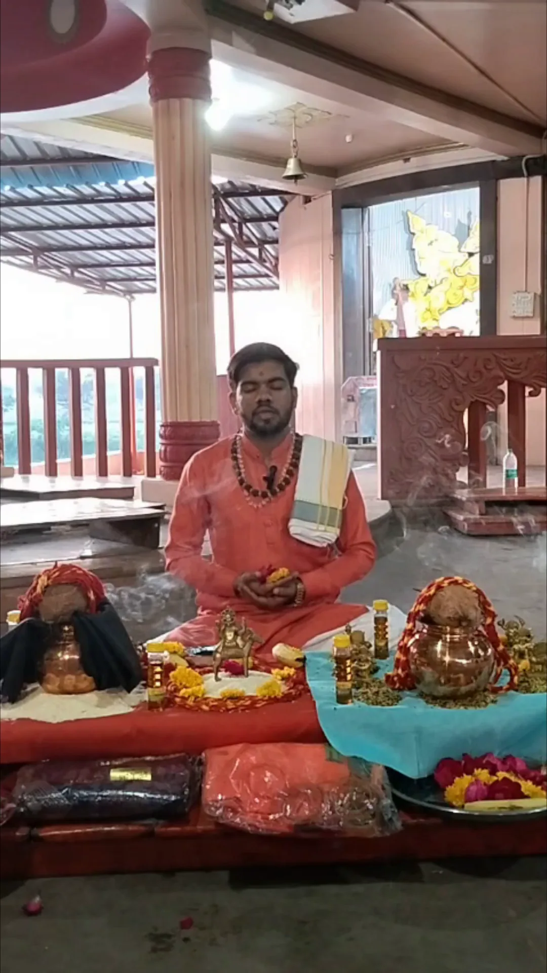 शनि तेल-तिल चढ़ावा